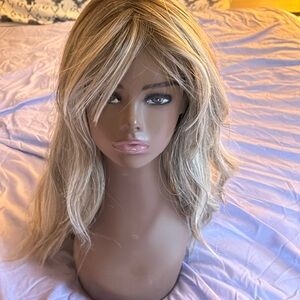 New in the box Belle Tress Rootbeer Float Blonde wig